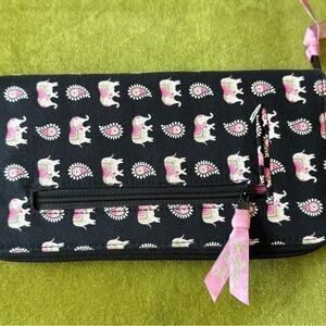 Black and Pink Elephant Print Women's Clutch